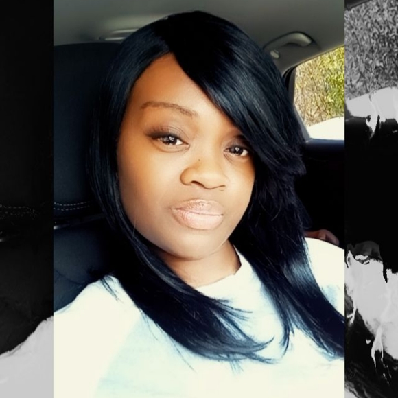 Meet your Posher, Quin - Picture 2 of 2